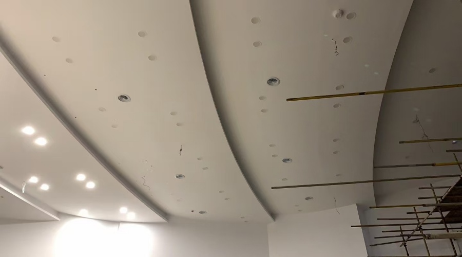 選來選去,深圳華潤萬象城還是選擇了飾紀(jì)上品GRG天花