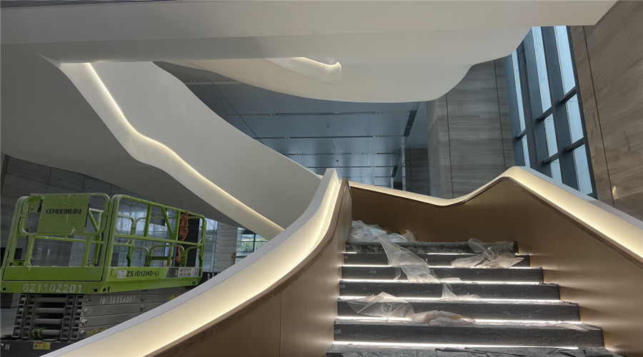 珠海藍灣假日廣場GRG旋轉樓梯