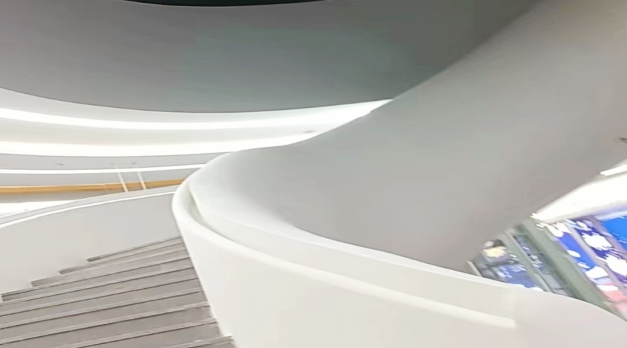 深圳沙田服務區GRG旋轉樓梯造型