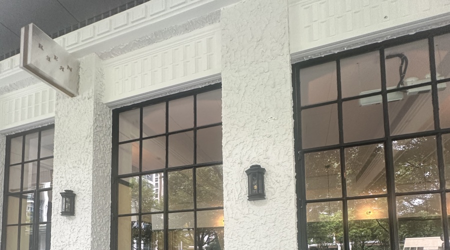 深圳發(fā)泡陶瓷線條工程案例