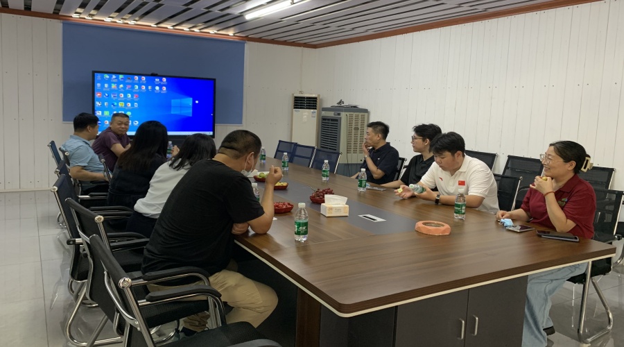 飾紀上品GRG廠家熱烈歡迎清遠企業(yè)家協(xié)會 山東慶云工商聯(lián)領(lǐng)導(dǎo)蒞臨指導(dǎo)