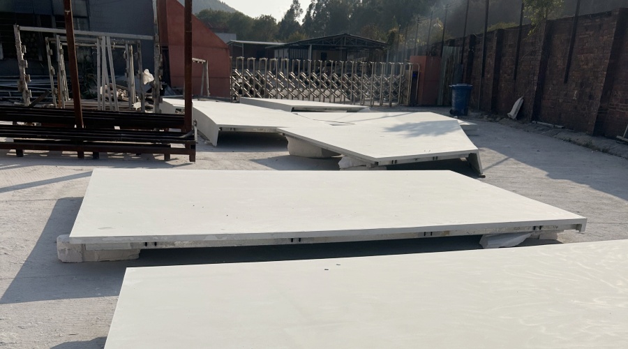 廣清大型工業(yè)園廠房UHPC門頭幕墻造型